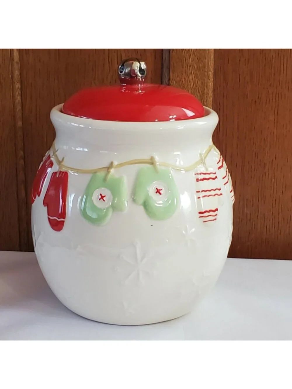 Hallmark this ceramic